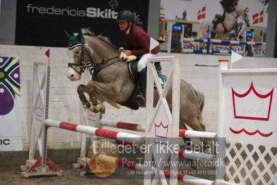 B - Stævne spring
Ponylandsstæne
Nøgleord: olivia rekling;scheel's freestyler