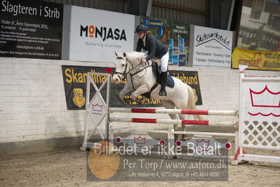 B - Stævne spring
Ponylandsstæne
Nøgleord: fie gajhede olensen;prince of all champions