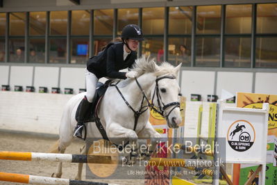 B - Stævne spring
Ponylandsstæne
Nøgleord: katrine heltborg;rathkenny lace wing