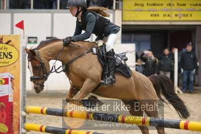 B - Stævne spring
Ponylandsstæne
Nøgleord: jessica holm svensson;don junior