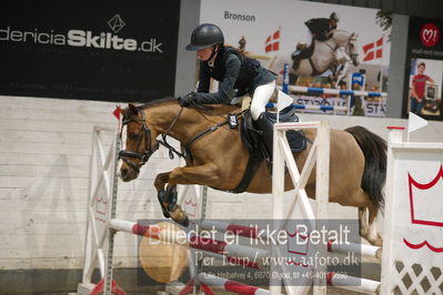 B - Stævne spring
Ponylandsstæne
Nøgleord: jessica holm svensson;don junior
