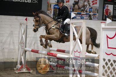 B - Stævne spring
Ponylandsstæne
Nøgleord: emma josefine camitz;aril