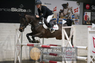 B - Stævne spring
Ponylandsstæne
Nøgleord: olivia neergaard;hedemand's diana