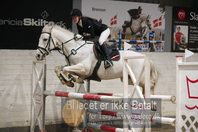 B - Stævne spring
Ponylandsstæne
Nøgleord: katrine heltborg;rathkenny lace wing