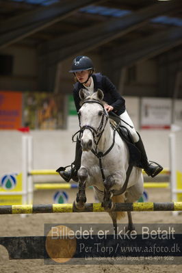 B - Stævne spring
Ponylandsstæne
Nøgleord: lolivia høyer pedersen;harefield diego