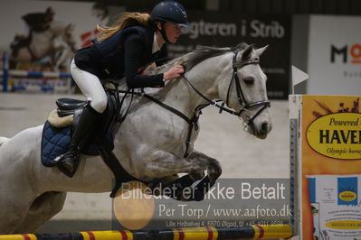 B - Stævne spring
Ponylandsstæne
Nøgleord: lolivia høyer pedersen;harefield diego