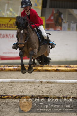 B - Stævne spring
Ponylandsstæne
Nøgleord: isabell victoria frost jensen;fh flight no 1