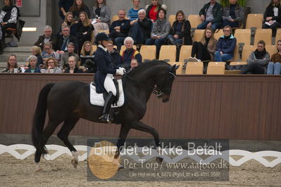 Blue Hors Dressur Festival 2018
Billeder fra stævnet
Nøgleord: louise almlund løkken;mr gold g