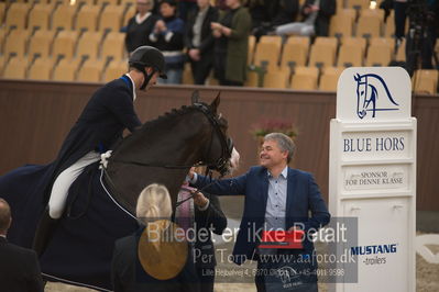 Blue Hors Dressur Festival 2018
Billeder fra stævnet
Nøgleord: blue hors don olymbrio;daniel bachmann andersen;lap of honour