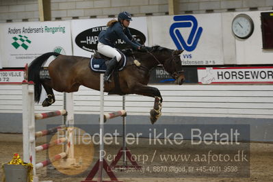 Vejle Rideklub
Sprngstævne for hest
Nøgleord: mille albinus hjermitslev;good looking