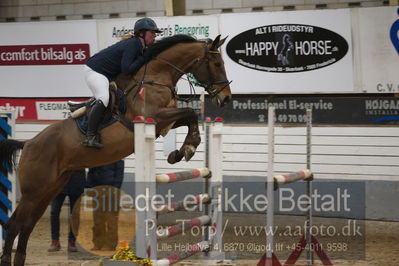 Vejle Rideklub
Sprngstævne for hest
Nøgleord: marie lunding hansen;why not