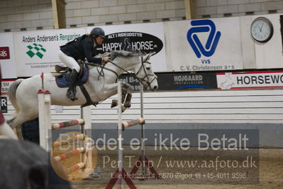 Vejle Rideklub
Sprngstævne for hest
Nøgleord: louise rich;diablo