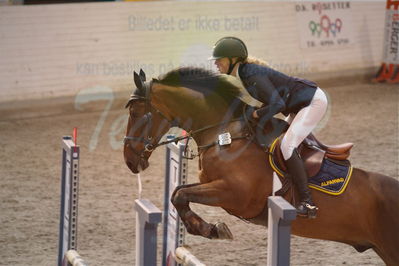 c - Stævne spring
Nøgleord: emklie katrine høll pedersen;kaisar de carmel z