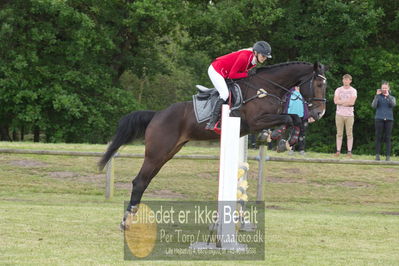 Drf-championater kvalifikations stævne spring
fredag lc1
Nøgleord: pt;katrine mikkelsen;ginsara