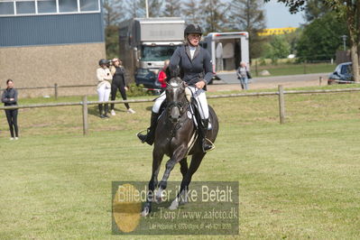 Drf-championater kvalifikations stævne spring
fredag lc1
Nøgleord: pt;sabine korfitz christensen;hailey lamei