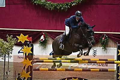 B springstævne
basisbank broncetur
Nøgleord: jack ray nielsen;dame noire van overis Z