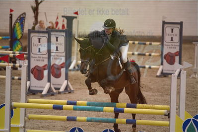 c - Stævne spring
Nøgleord: isabella zitz;lajgårdens chantall