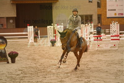 Dansk Rideforbunds Championats finaler 2018 spring
Dansk Rideforbunds Championats finaler 2018
4 års kvl
Nøgleord: oklahoma h;alexander lundggard kjeldsen