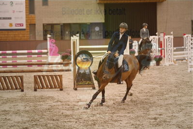 Dansk Rideforbunds Championats finaler 2018 spring
Dansk Rideforbunds Championats finaler 2018
4 års kvl
Nøgleord: mundbjergs bailando;ida mundberg hansen