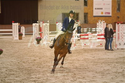 Dansk Rideforbunds Championats finaler 2018 spring
Dansk Rideforbunds Championats finaler 2018
4 års kvl
Nøgleord: kaisar de carmel z;emilie katrine høll pedersen