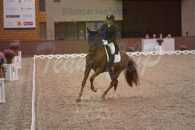 Dansk Rideforbunds Championats finaler 2019 dressur
Dansk Rideforbunds Championats finaler 2018
7 års
Nøgleord: d'avie;severo jurado lopez