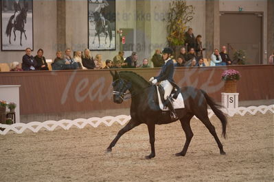 Dansk Rideforbunds Championats finaler 2019 dressur
Dansk Rideforbunds Championats finaler 2018
7 års
Nøgleord: fürsten-flame;anne sofie aaen