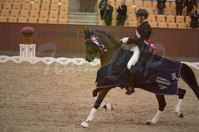 Dansk Rideforbunds Championats finaler 2019 dressur
Dansk Rideforbunds Championats finaler 2018
7 års
Nøgleord: hesselhøj donkey boy;jan møller christensen;lap of honour