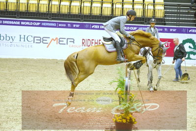 Worldcup Herning 2019
Nøgleord: theodor linde;salto des nauves h d c