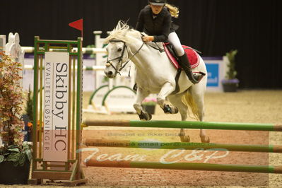 Showjumping
Nord-vest cup åpny 3-2-1
Nøgleord: amalie sophia laursen;edelweis fido