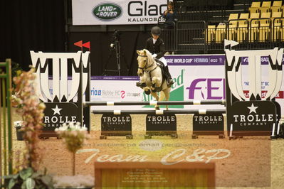 Showjumping
Nord-vest cup åpny 3-2-1
Nøgleord: blonde;riverstown;thilde holm nielsen