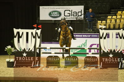 Showjumping
Nord-vest cup åpny 3-2-1
Nøgleord: laurids haabendal;tai run