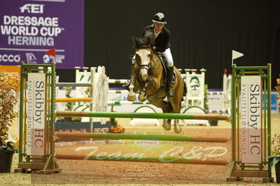 Showjumping
Nord-vest cup åpny 3-2-1
Nøgleord: sille horslund rix;morning surprice