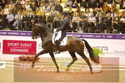 Dressage
grandprix special
Nøgleord: daniel bachmann andersen;blue hors zack