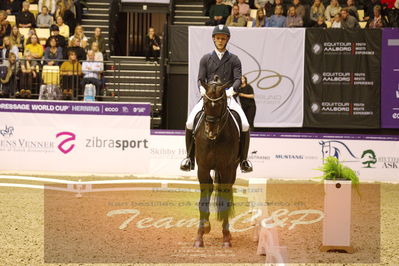 Dressage
grandprix special
Nøgleord: daniel bachmann andersen;blue hors zack