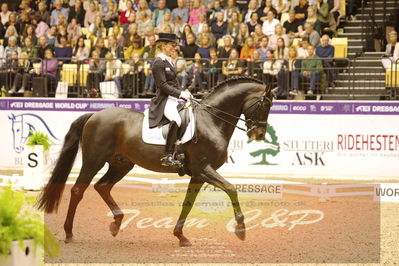 Dressage
grandprix special
Nøgleord: helen langehanenberg;damsey  frh