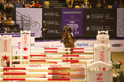 Showjumping
højdespring, hoghjumping
Nøgleord: ameen elmaghraby;velwet queen