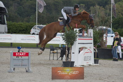 dm2019
u18
Nøgleord: theodor wildfang just linde;salto des nauves h d c