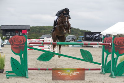 Dm Spring
finale Senior 150/160cm
Nøgleord: søren møller rohde;todt un prince ask