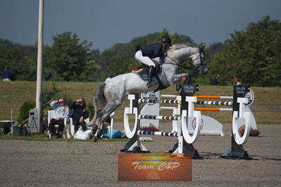 B springstævne Vilhelmsborg s2 150cm
Nøgleord: kristian skovrider;lykkeshøjs cassander