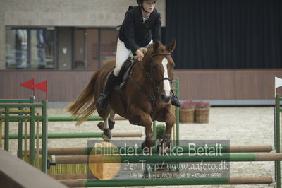 Dansk Rideforbunds Championats finaler 2018
Dansk Rideforbunds Championats finaler 2018 spring 5års
Nøgleord: stenbækgårds mojito;emilie louise weilsby
