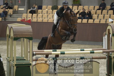 Dansk Rideforbunds Championats finaler 2018
Dansk Rideforbunds Championats finaler 2018 spring 5års
Nøgleord: mundbjergs sandrino boy;ida mundberg hansen