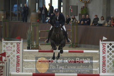 Dansk Rideforbunds Championats finaler 2018
Dansk Rideforbunds Championats finaler 2018 spring 6års.
Nøgleord: saharis favourite carlos;daniel cassoe jacobsen