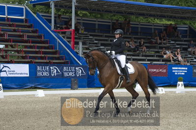 Dm - Uwm iagttagelse - Paradressur
Dm paradressur
Nøgleord: burberry;michelle kaisler