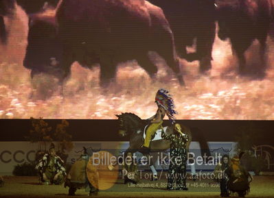 Dansk varmblod hingstekåring.
galashow
Nøgleord: indianere;barbara moloko