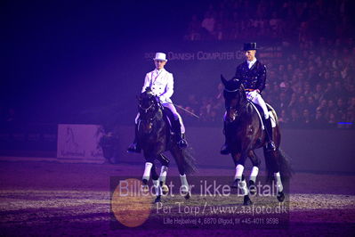 Dansk varmblod hingstekåring.
galashow
Nøgleord: daniel bachmann andersen;alan grøn;bh farrel;bh zee me blue