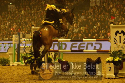 Dansk varmblod hingstekåring.
galashow
Nøgleord: rasmus krebs manniche;gammelbys             heartboy