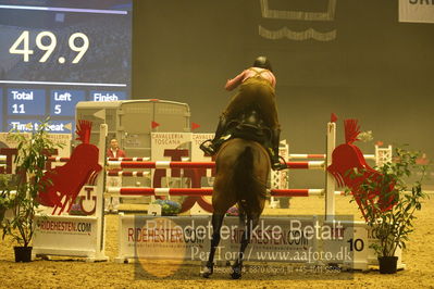 Dansk varmblod hingstekåring.
galashow
Nøgleord: søren møller rohde;velerne ask