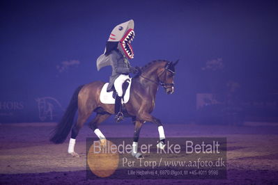 Dansk varmblod hingstekåring.
galashow
Nøgleord: jan møller Christensen;donkeyboy;shark