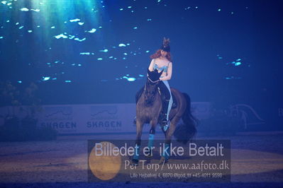 Dansk varmblod hingstekåring.
galashow
Nøgleord: donekey boy;jan møller Christensen;agnete kirk thinggaard;jojo