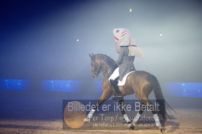 Dansk varmblod hingstekåring.
galashow
Nøgleord: donekey boy;jan møller Christensen;agnete kirk thinggaard;jojo